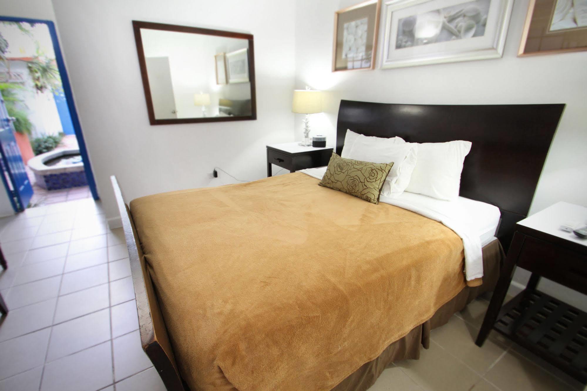 Tres Palmas Inn San Juan Exteriér fotografie